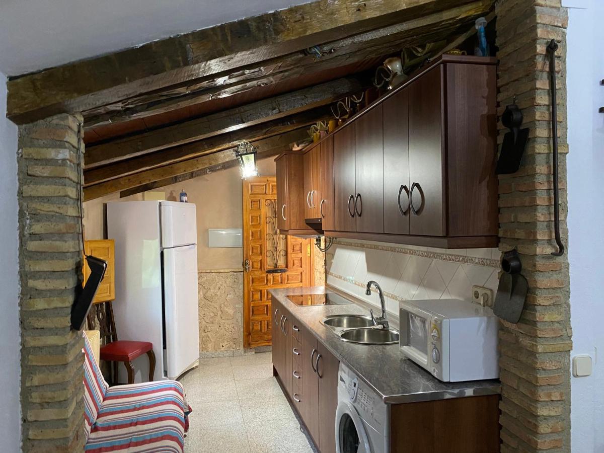 Maison d'hôtes La Toba à Burunchel Extérieur photo