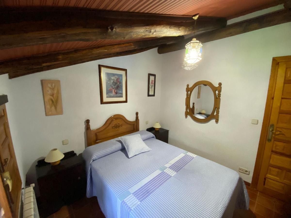 Maison d'hôtes La Toba à Burunchel Extérieur photo
